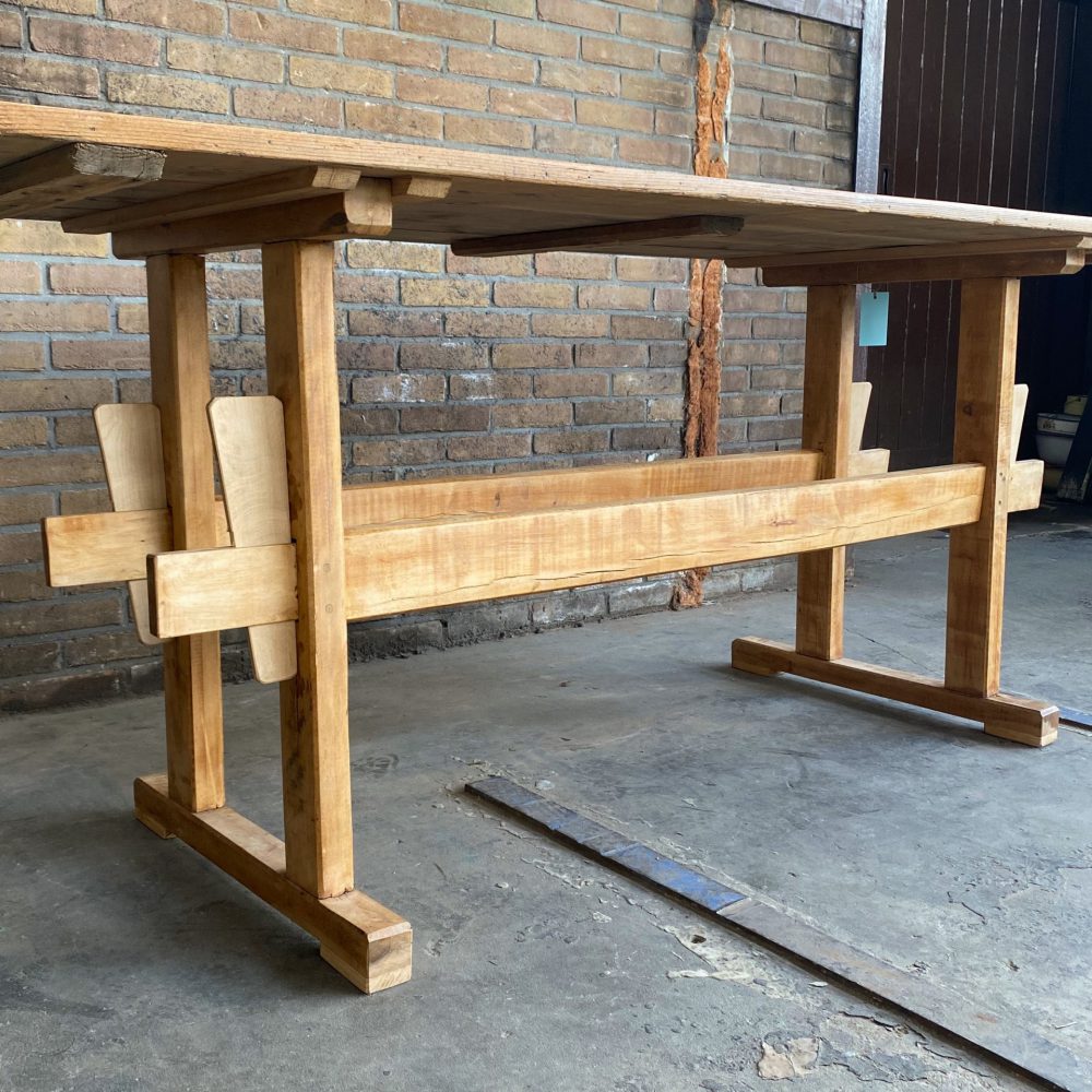 Houten werktafel eettafel