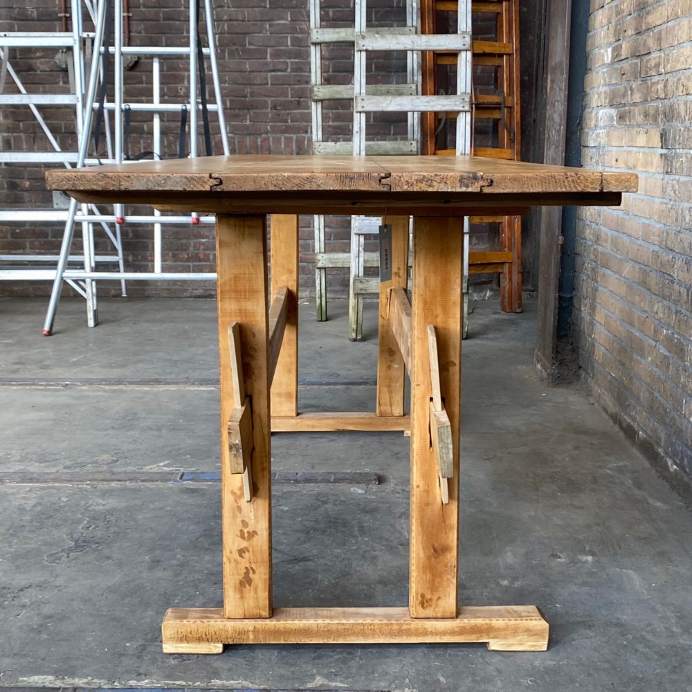 Houten werktafel eettafel