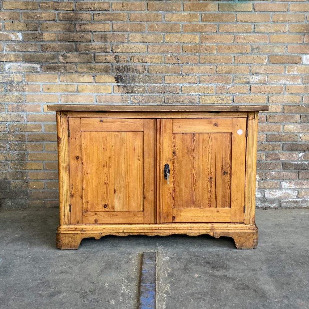 Houten onderkast commode