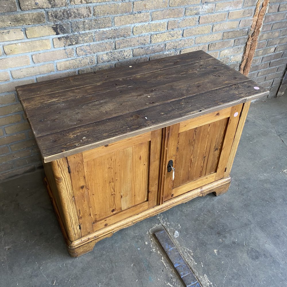 Houten onderkast commode