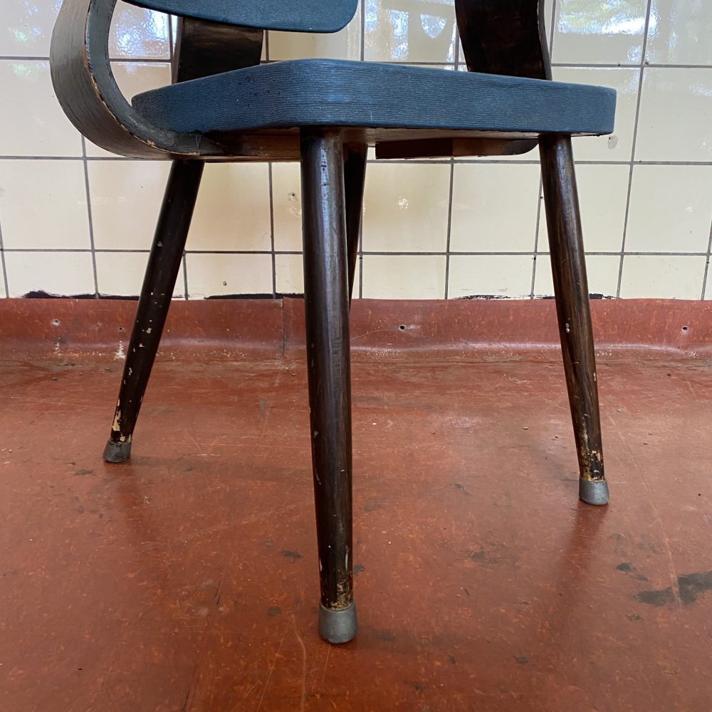 Retro houten stoel