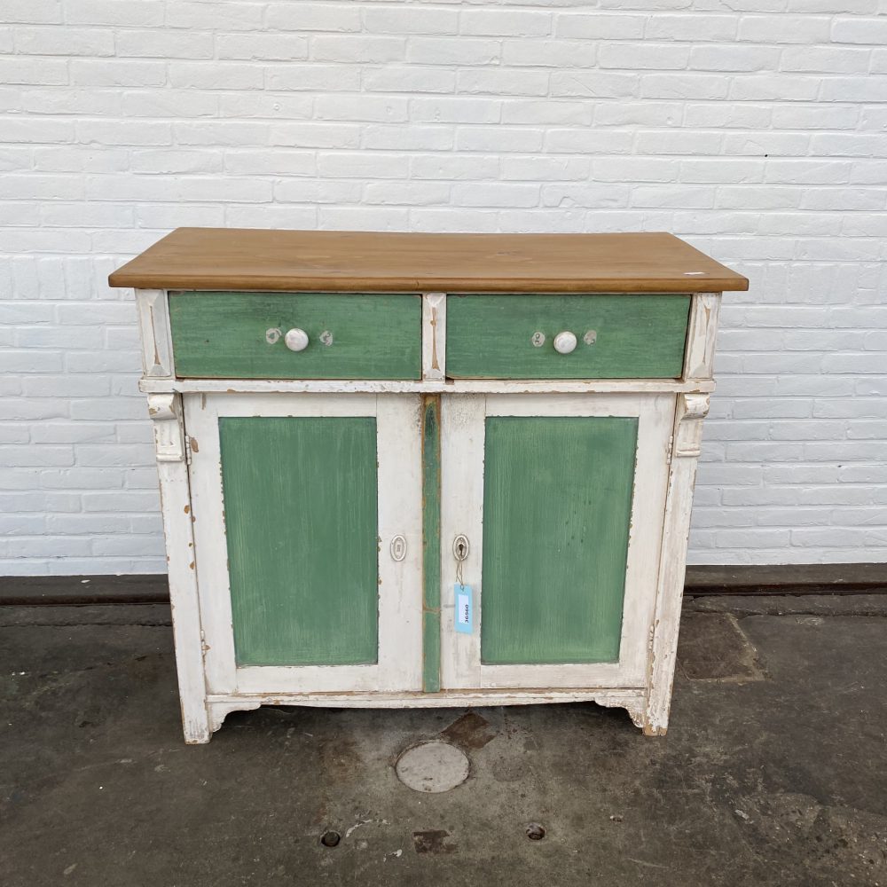 Groen-witte commode