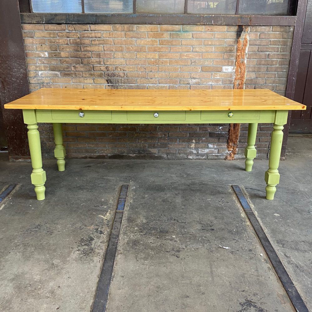 Groene eettafel