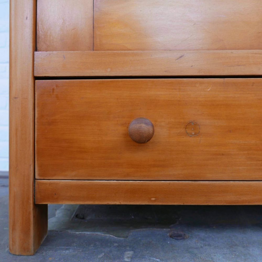 Vintage houten vitrinekast