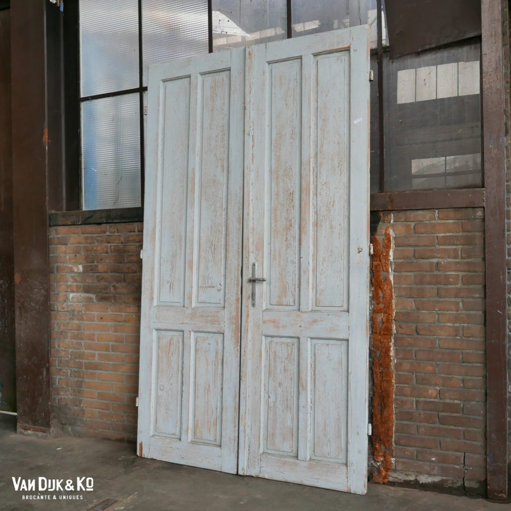 Witte houten deuren