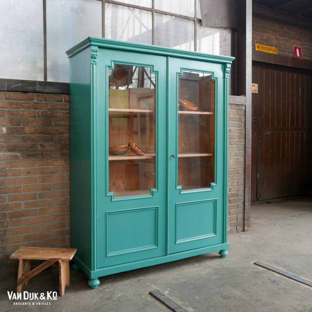 Vintage blauwgroene kast