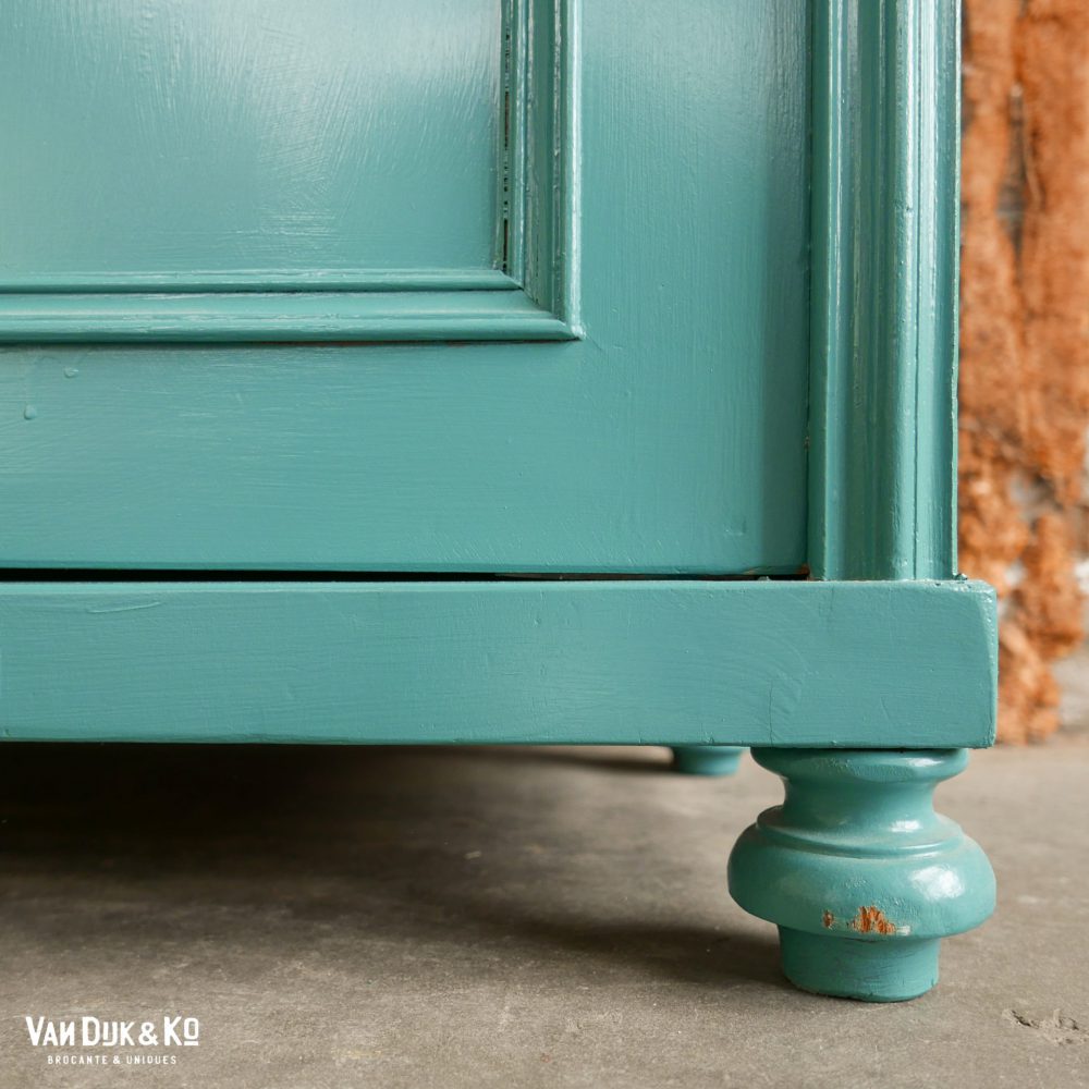 Vintage blauwgroene kast