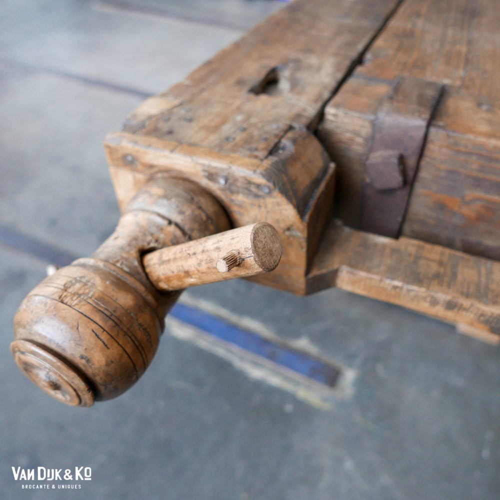 vintage houten werktafel