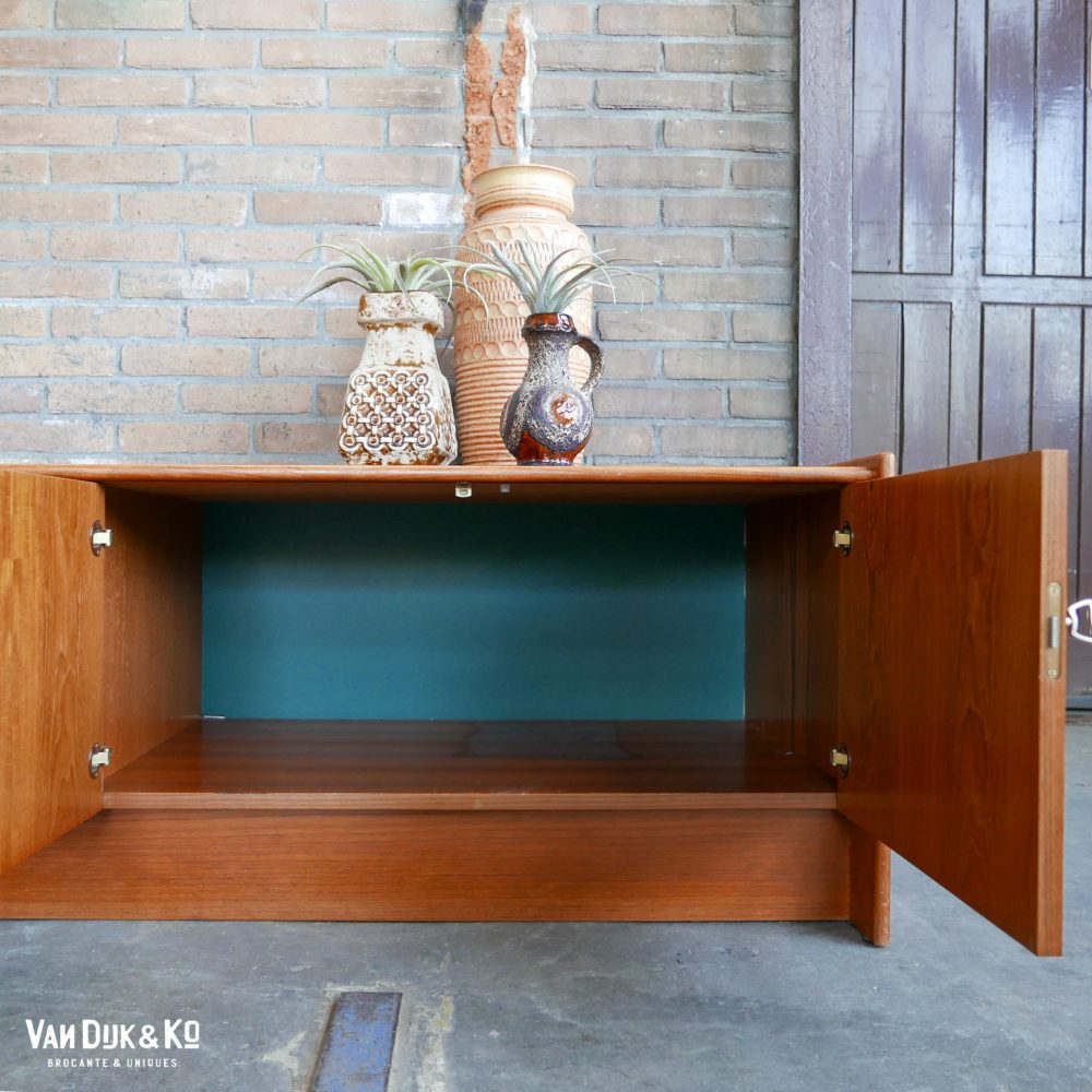 Vintage houten dressoir