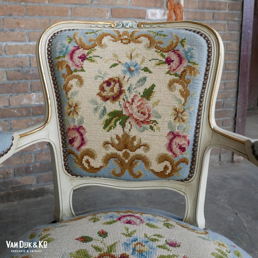 Louis XV stoel met bloemenprint