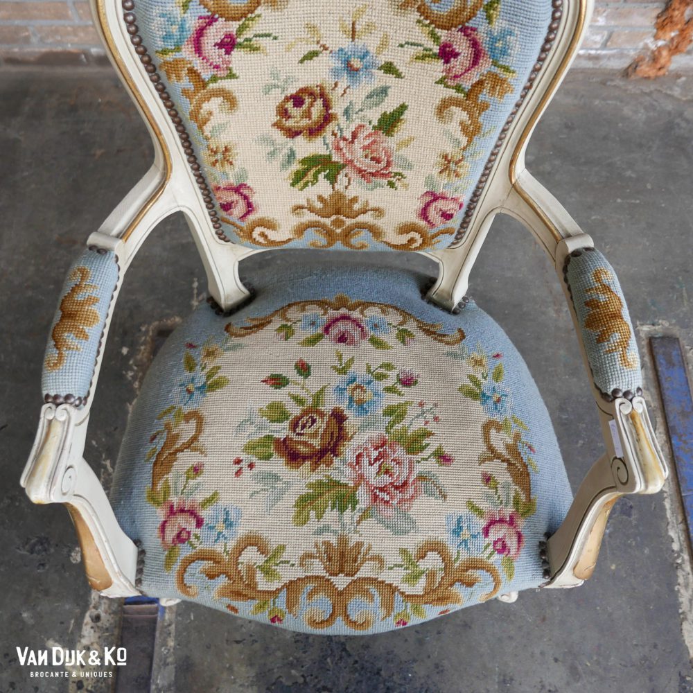 Louis XV stoel met bloemenprint