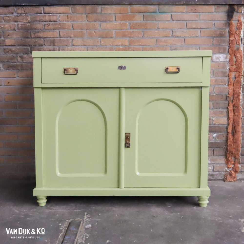 Groene commode