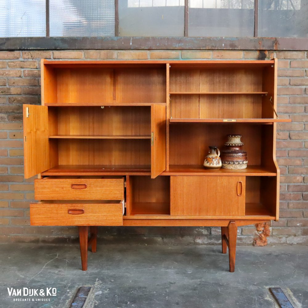 Vintage dressoir