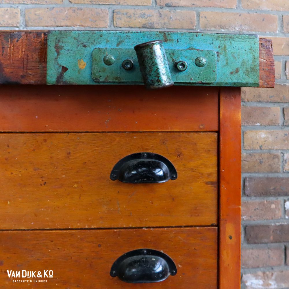 vintage houten werkbank