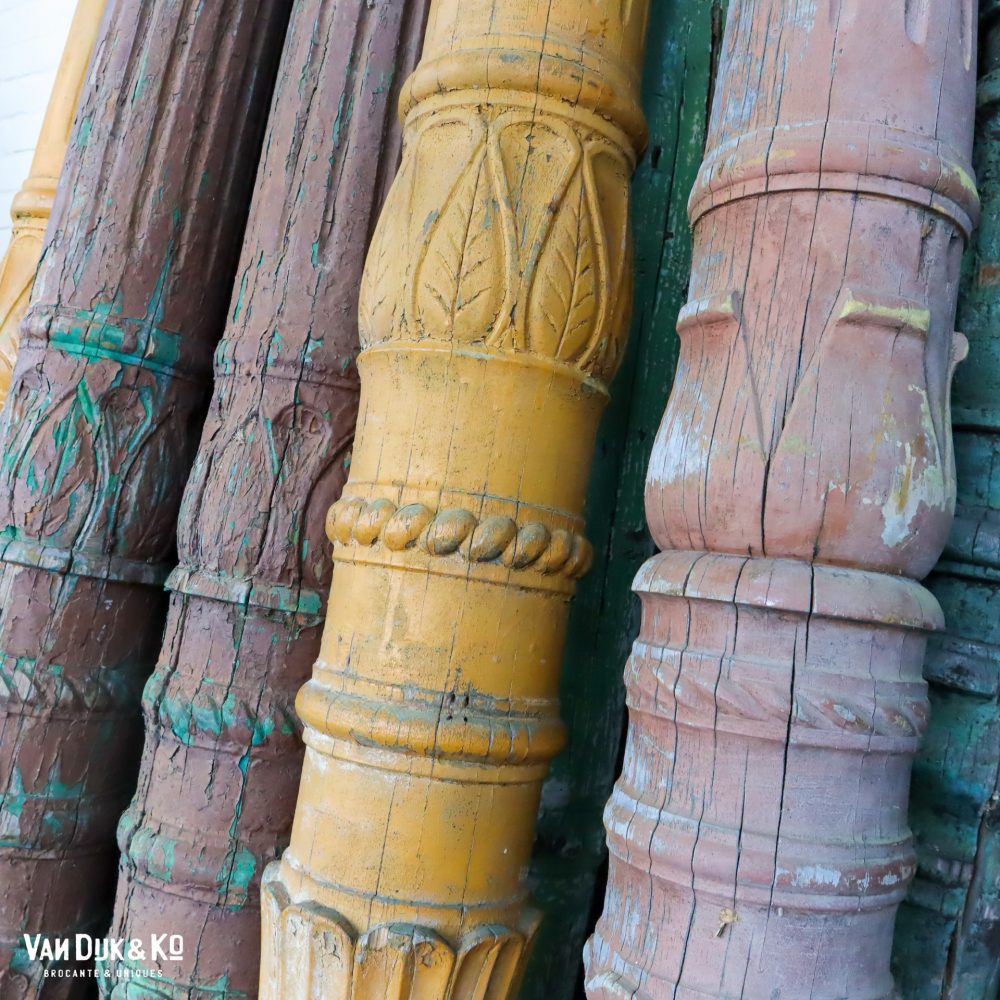 Hongaarse houten pilaren