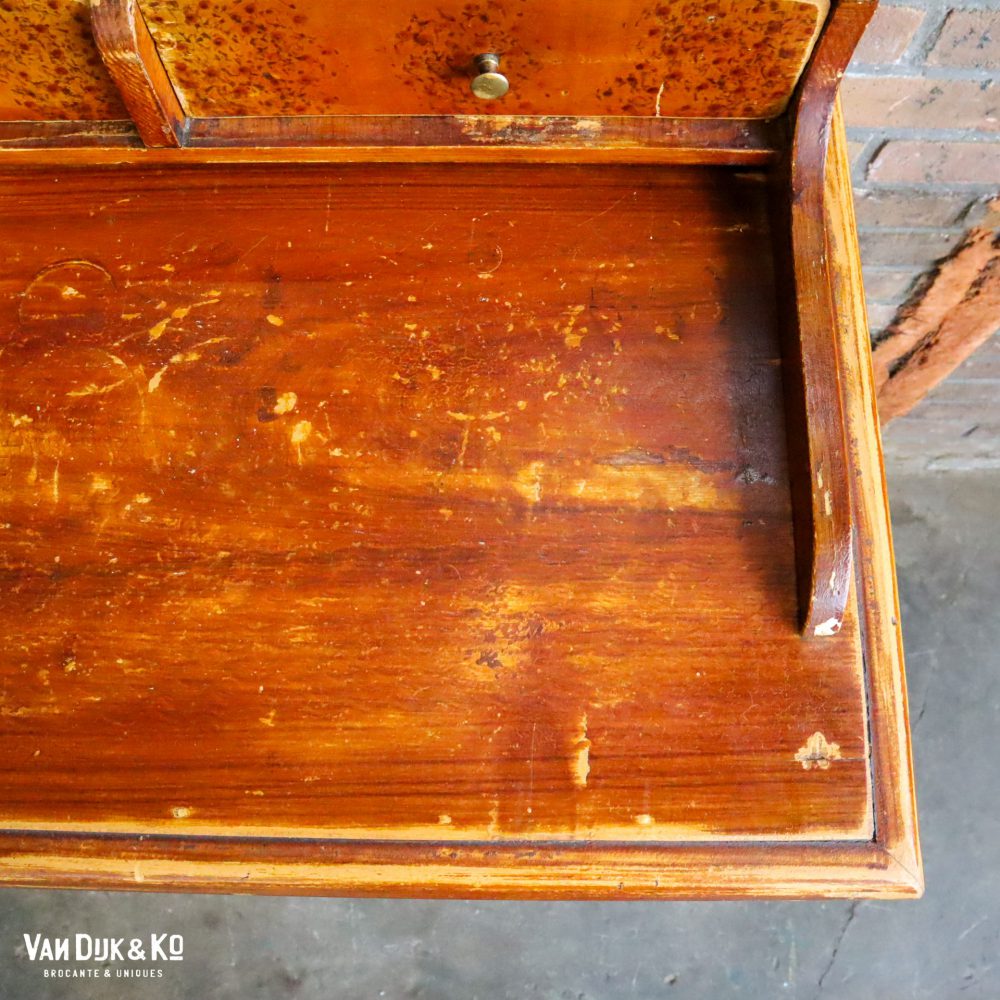 Brocante ladekast met spiegel
