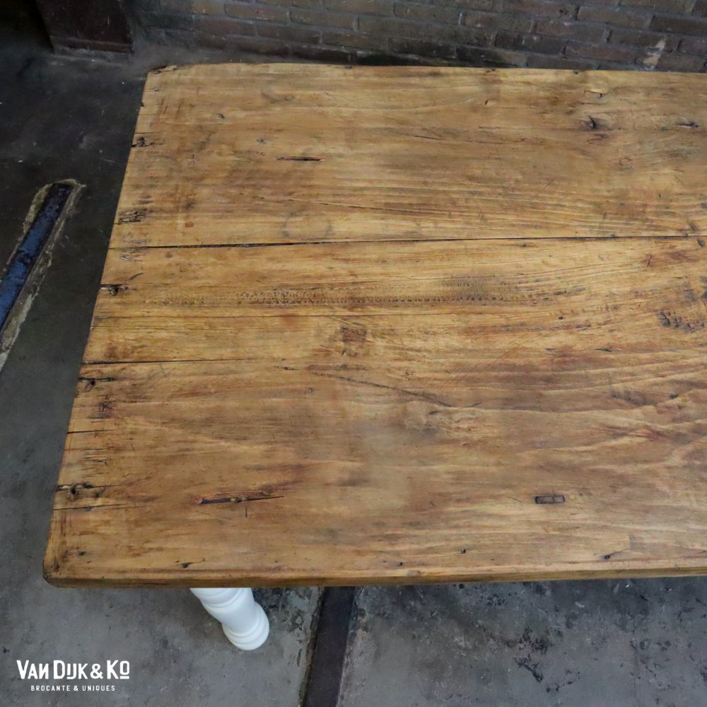 Brocante houten tafel