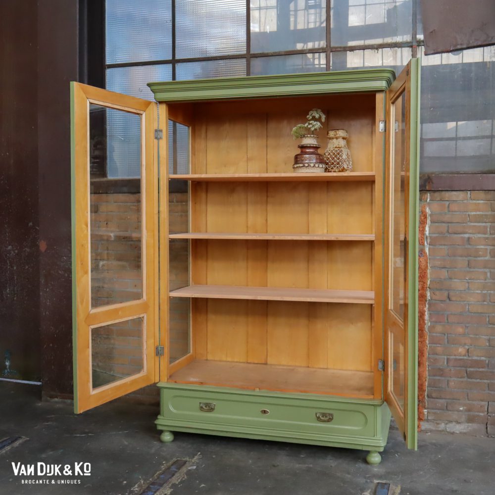 Olijfgroene vitrinekast - Weens barok - Afbeelding 3