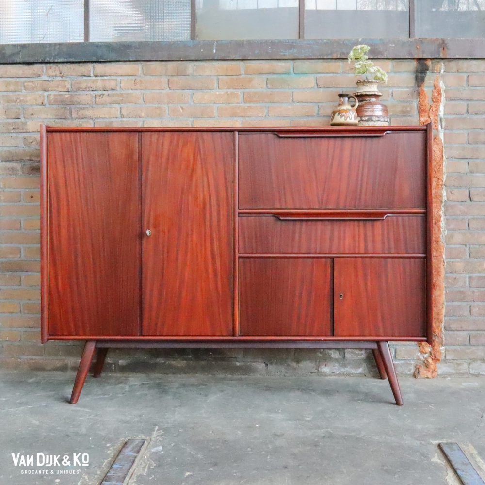 vintage dressoir