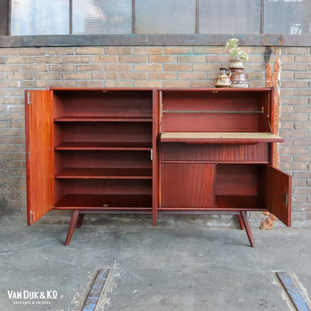 vintage dressoir