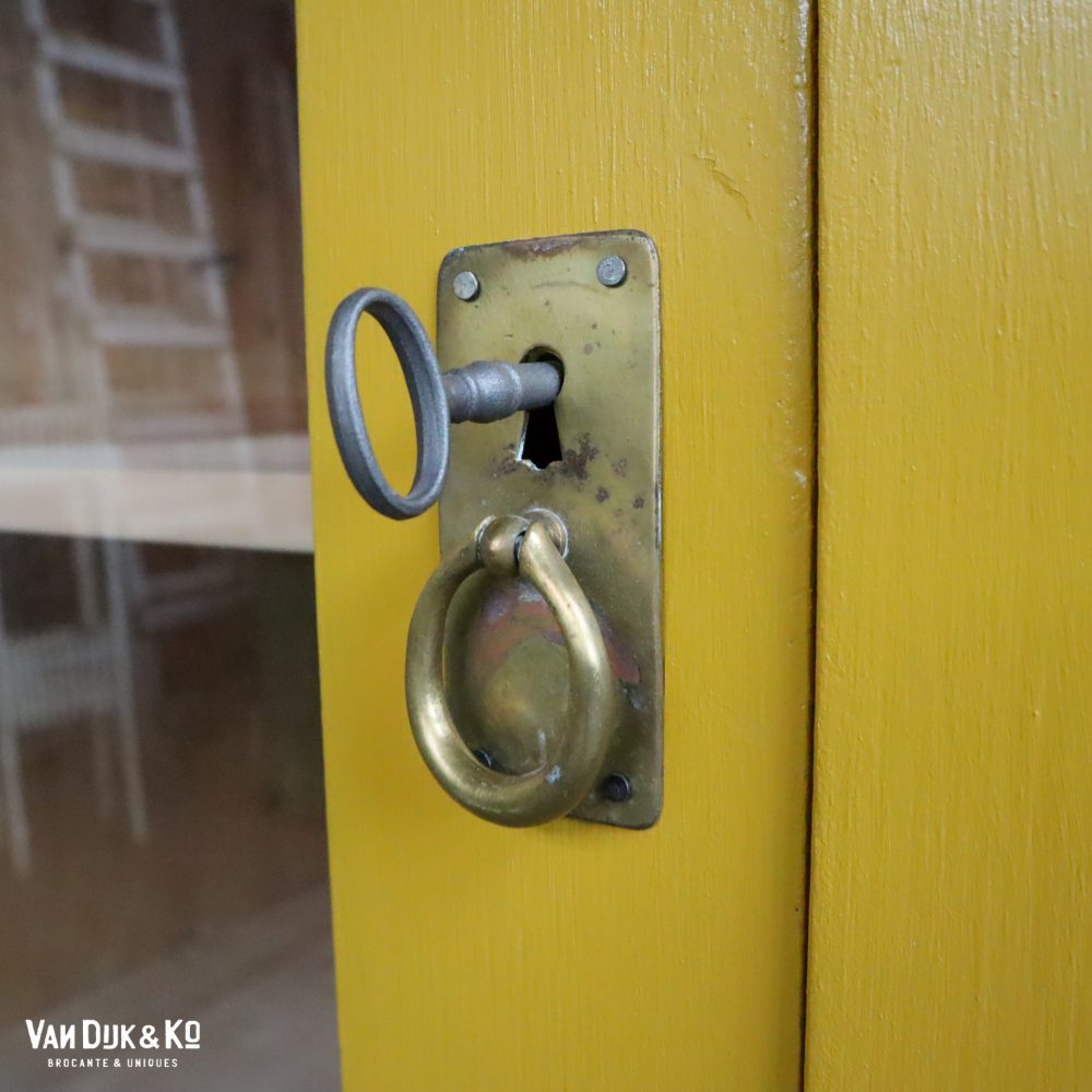 Gele eendeurs vitrinekast - Afbeelding 6