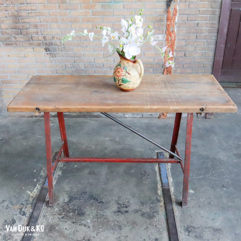 Industriële tafel