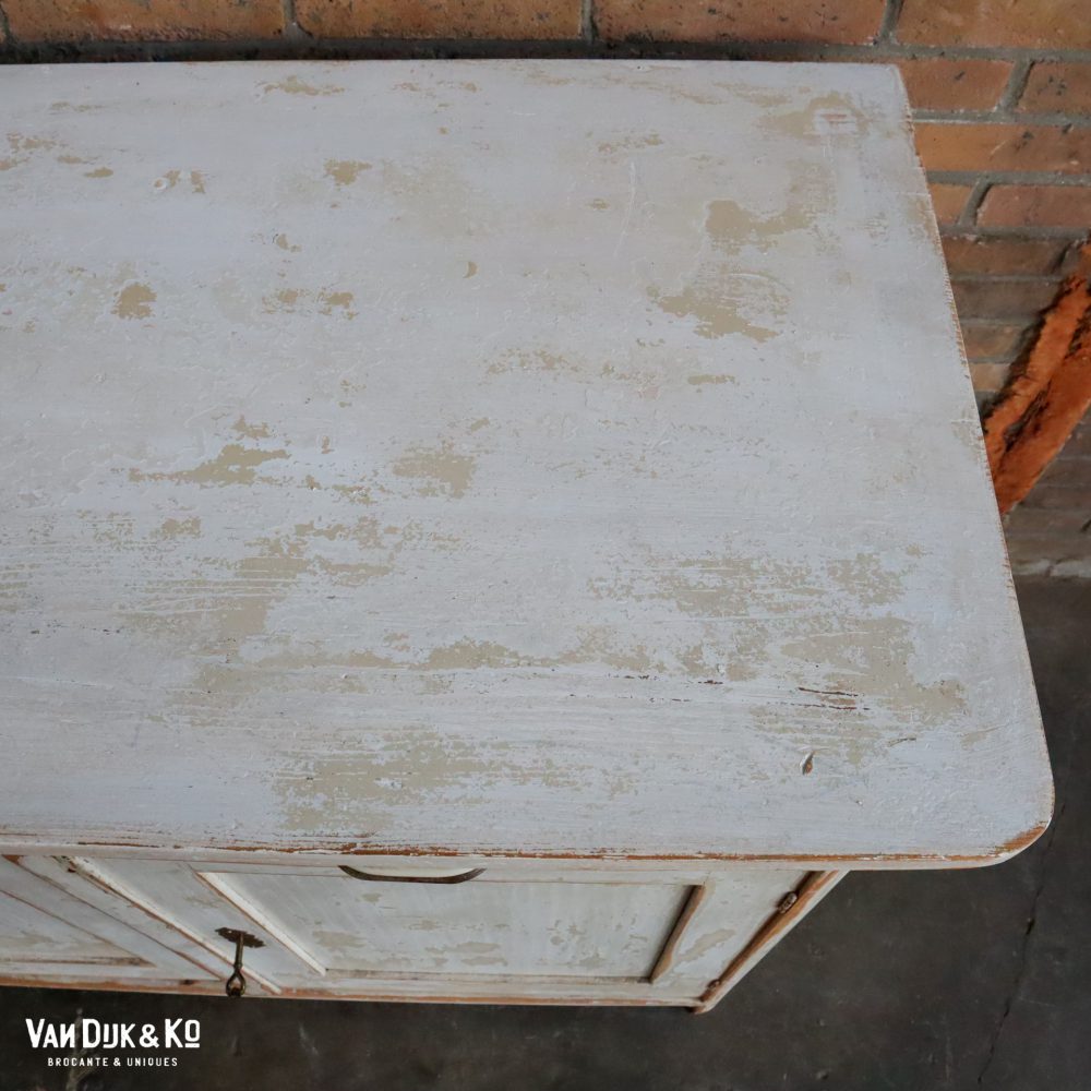 Brocante witte onderkast - Afbeelding 6