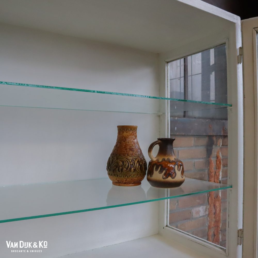 Witte houten vitrinekast - Afbeelding 6