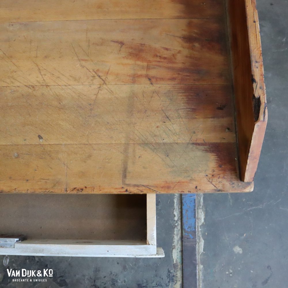 Brocante werktafel met opstaande rand - Afbeelding 7
