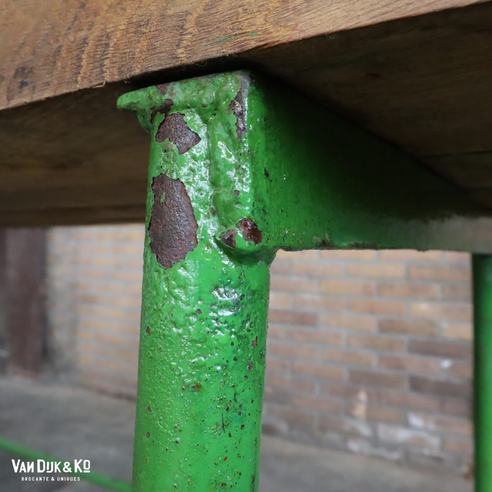 Industriële tafel met houten blad - Afbeelding 7