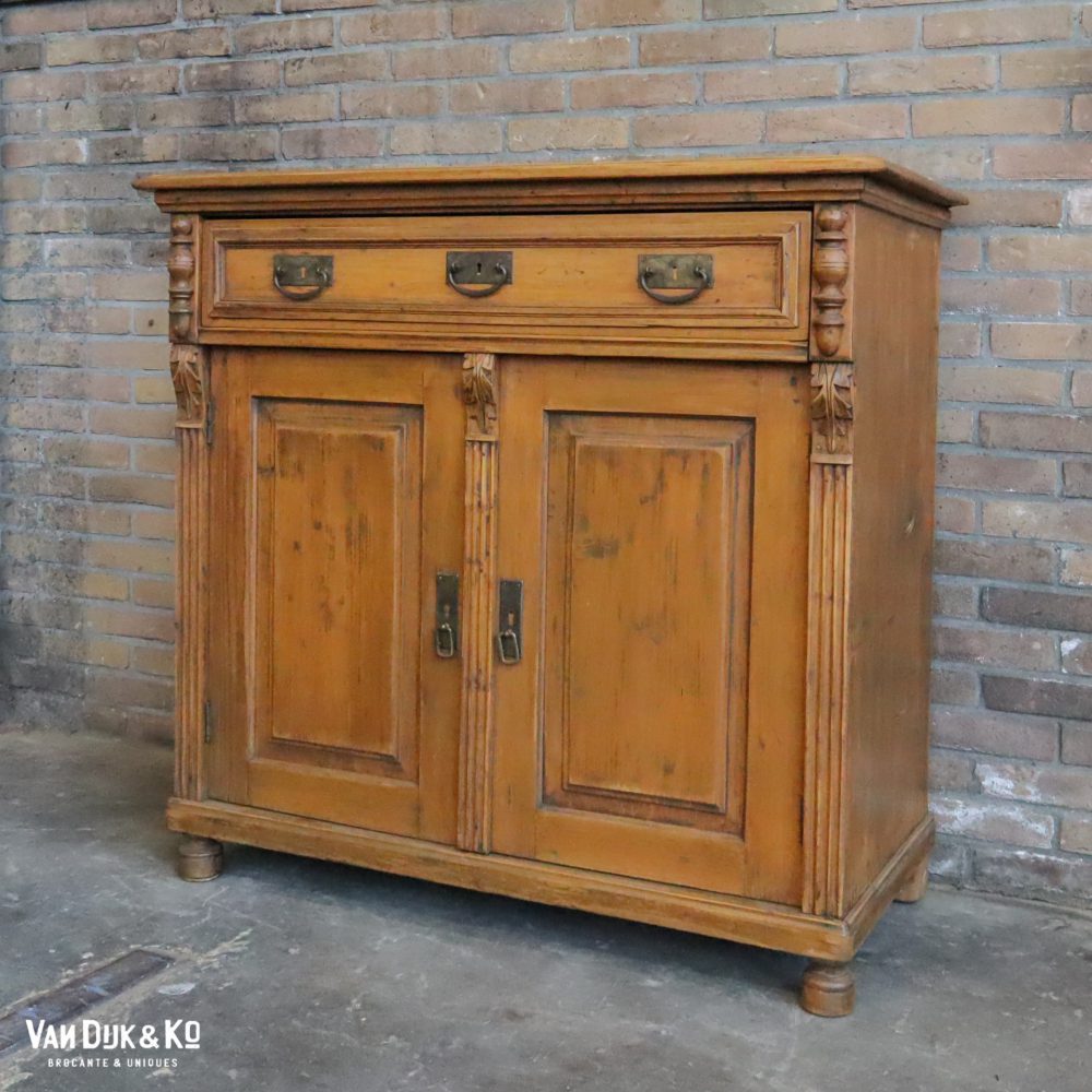 brocante houten dressoir