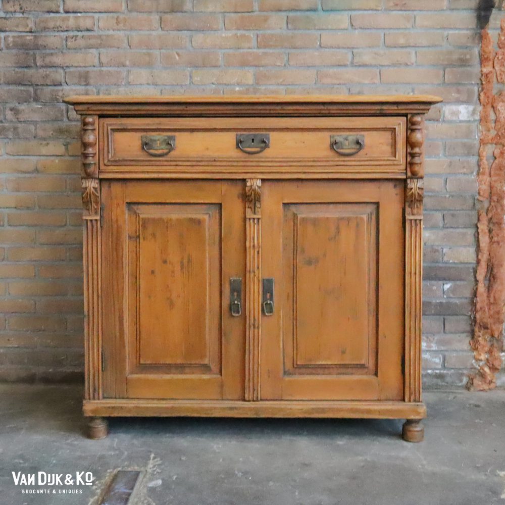 brocante houten dressoir