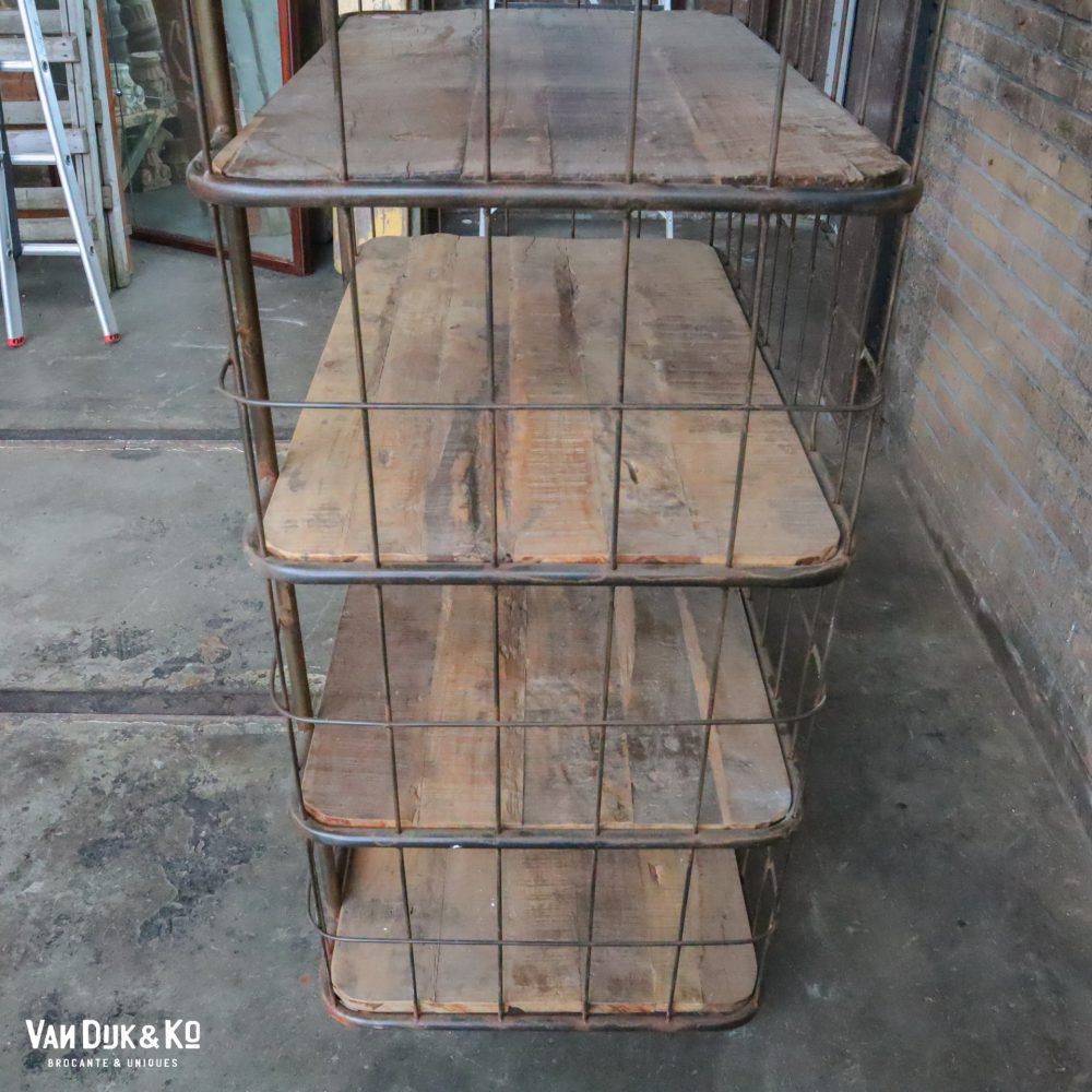 Industrieel rek met houten planken - Afbeelding 4