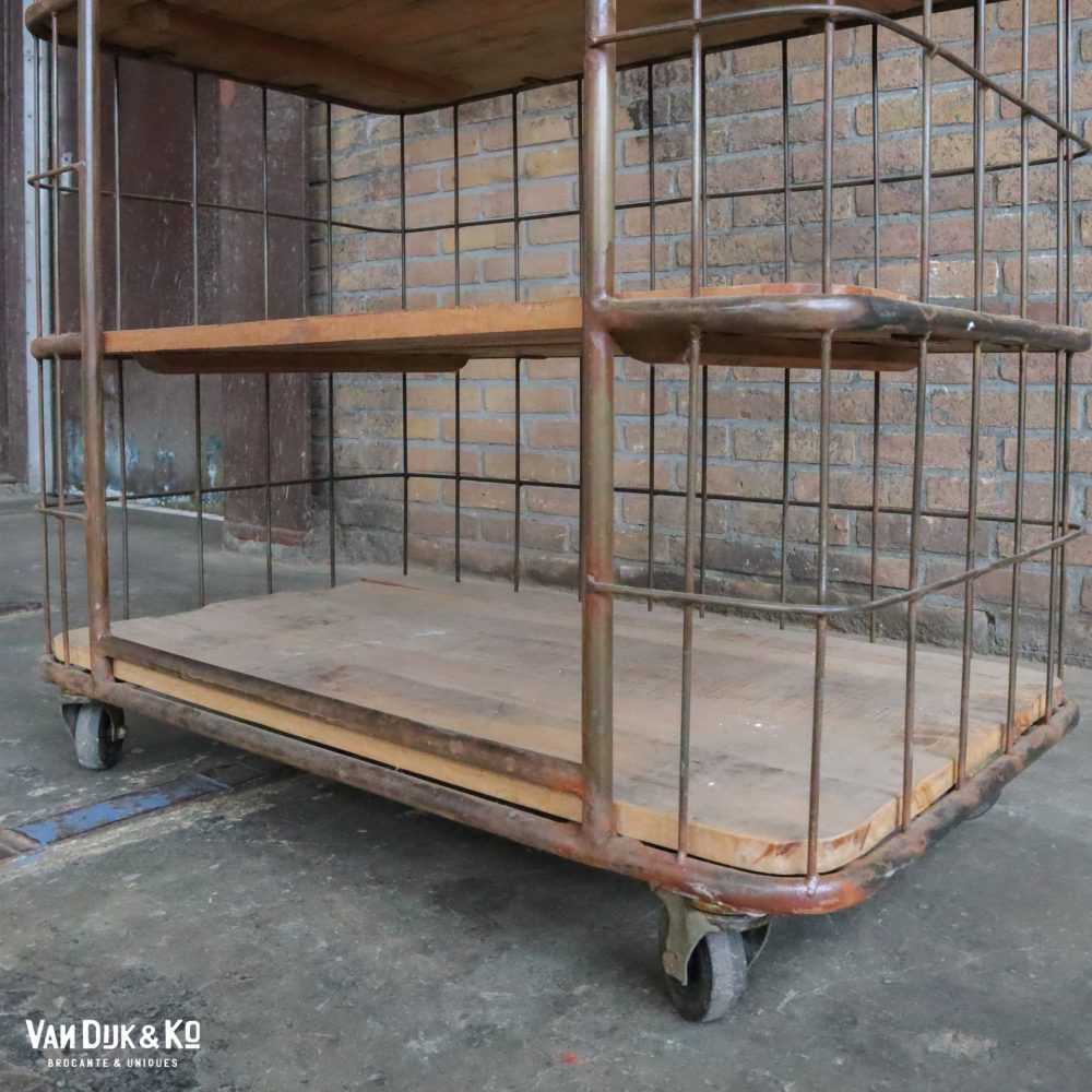 Industrieel rek met houten planken - Afbeelding 6