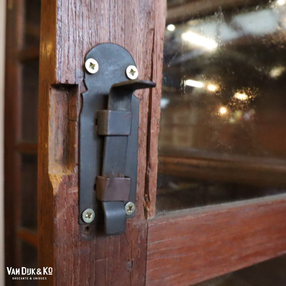 Houten vitrinekast - Afbeelding 10
