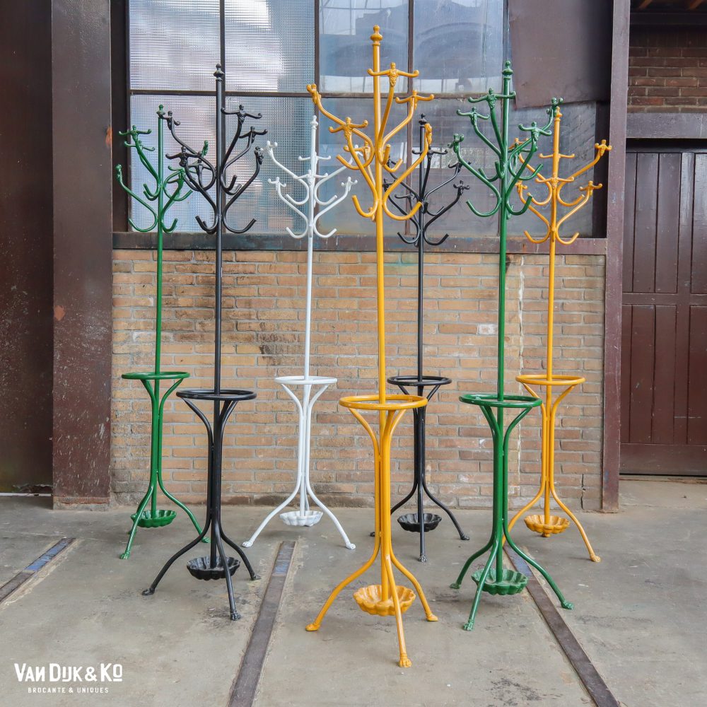 Witte metalen kapstokken - Afbeelding 2
