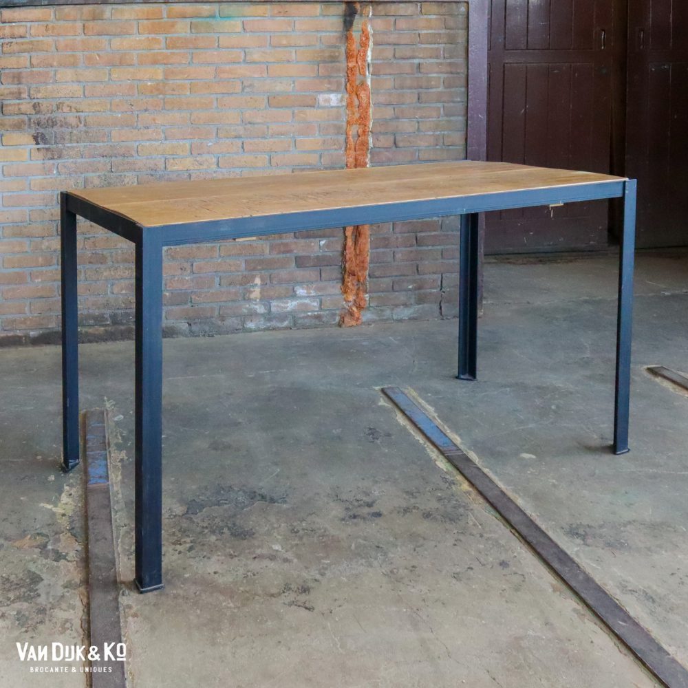 tafel metalen frame