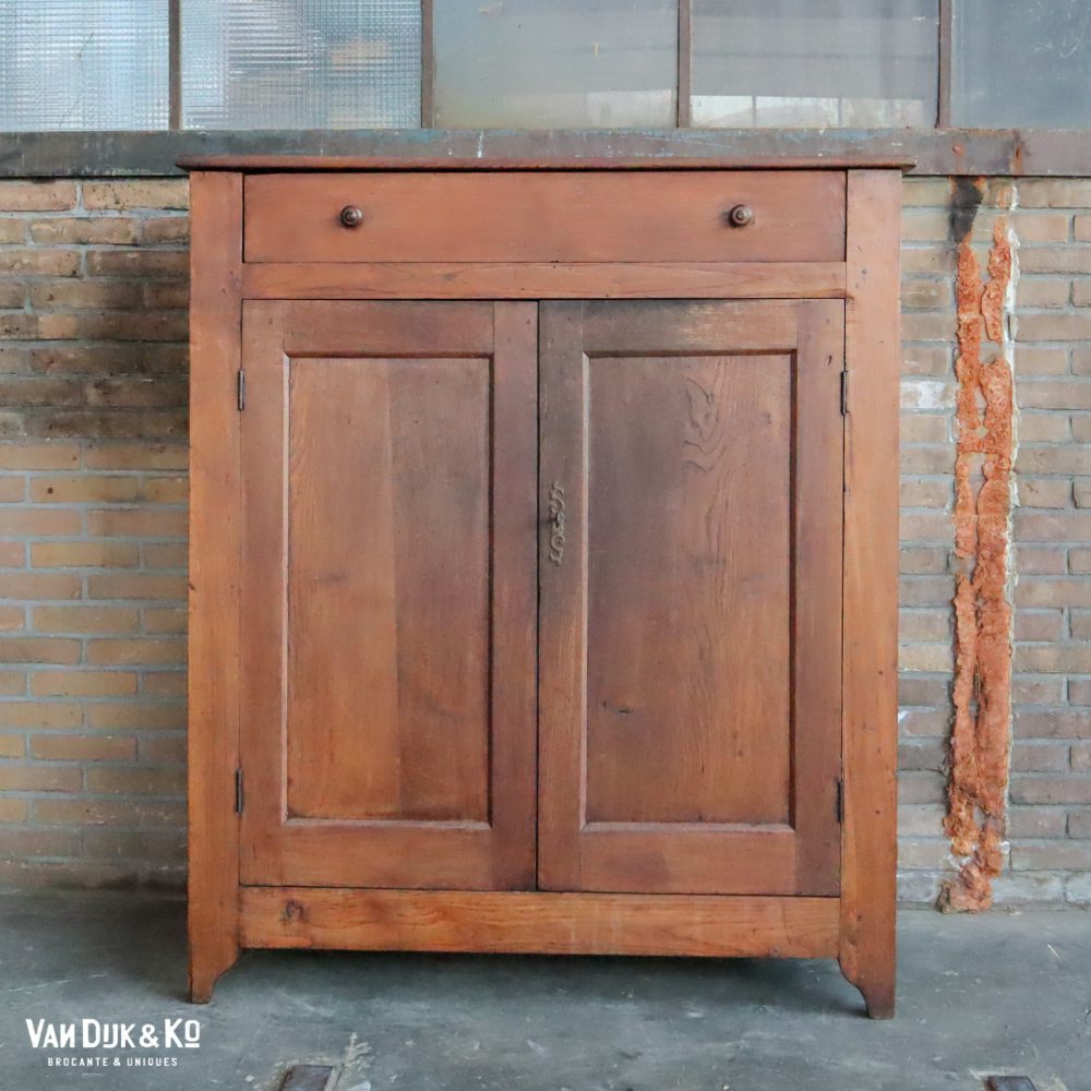 vintage dressoir