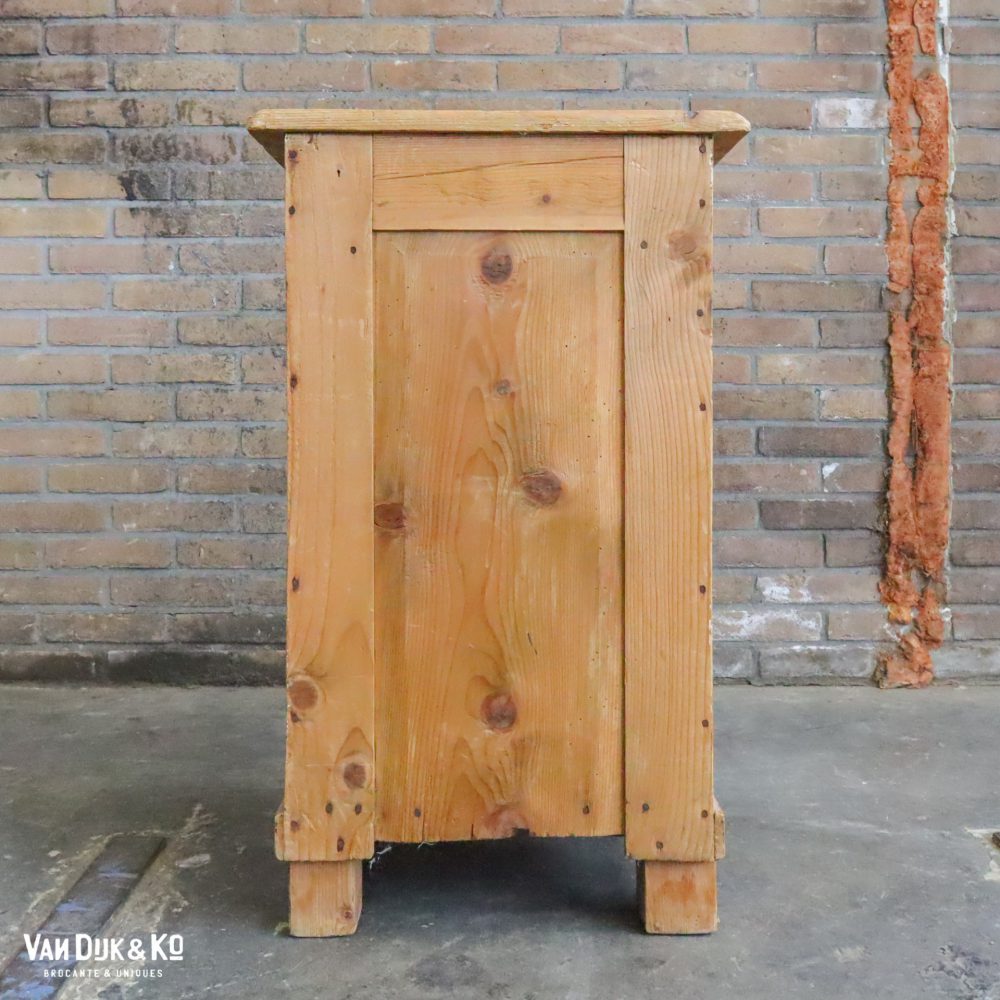 Houten nachtkastje - Afbeelding 4