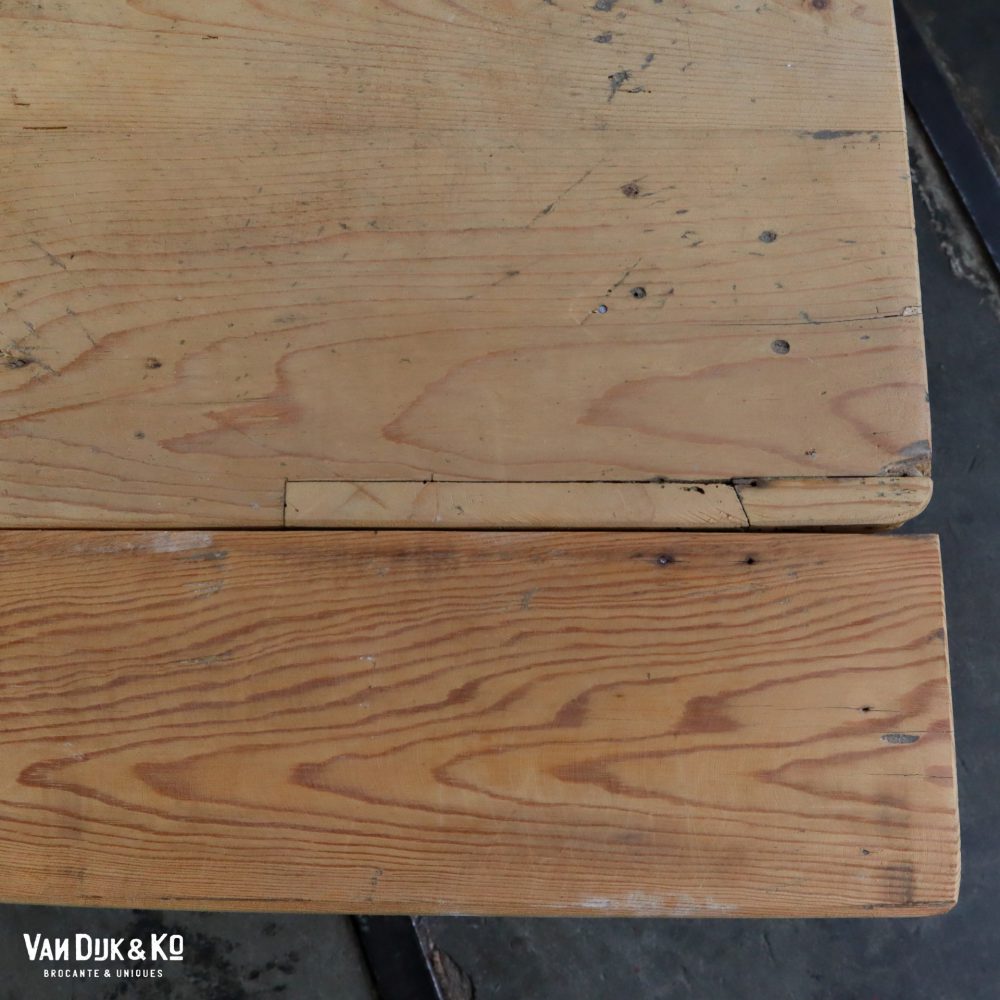 Houten werktafel