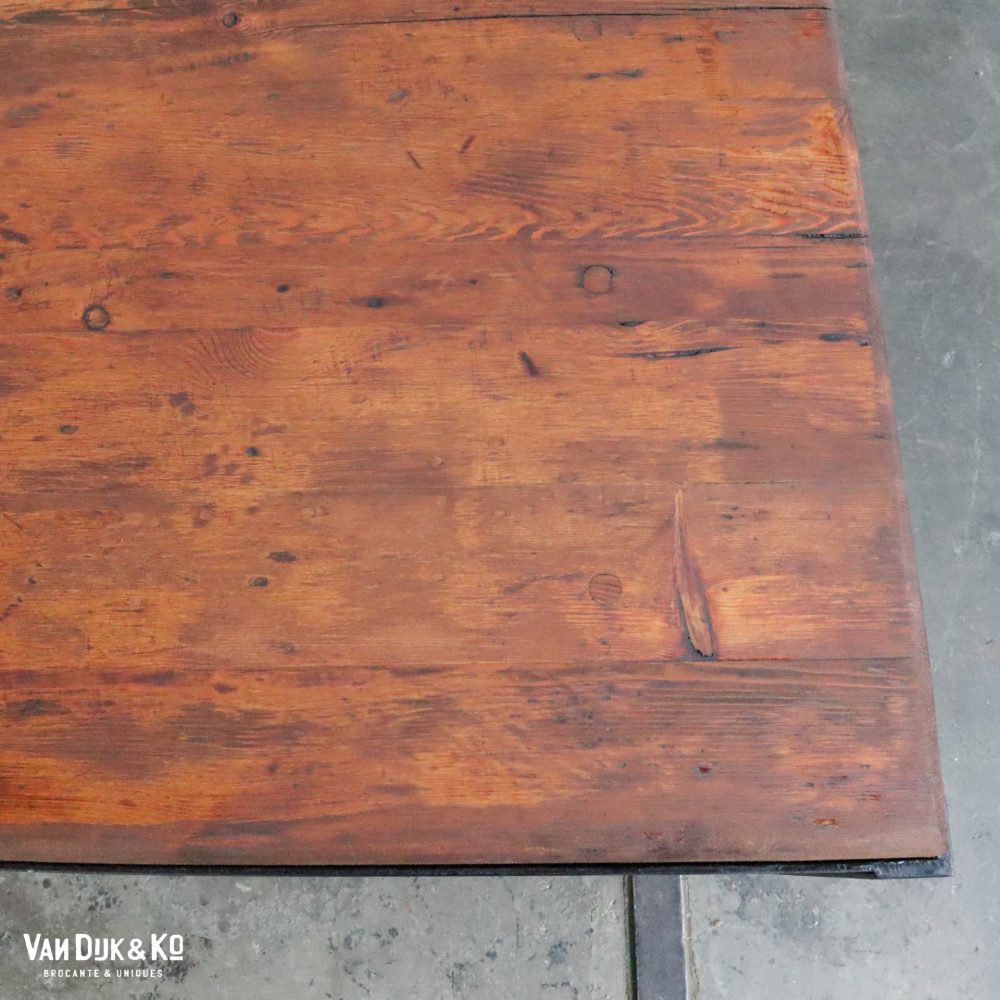 Industriële tafel