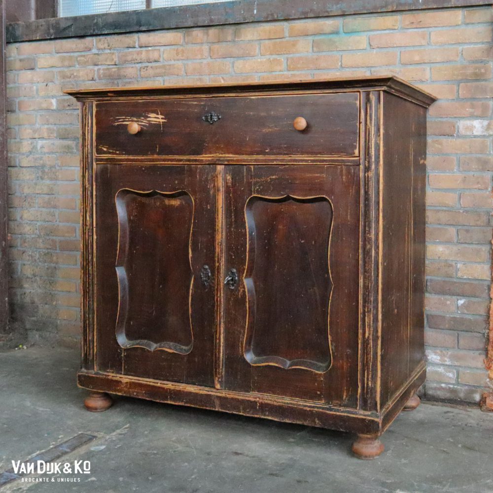 Bruine onderkast commode