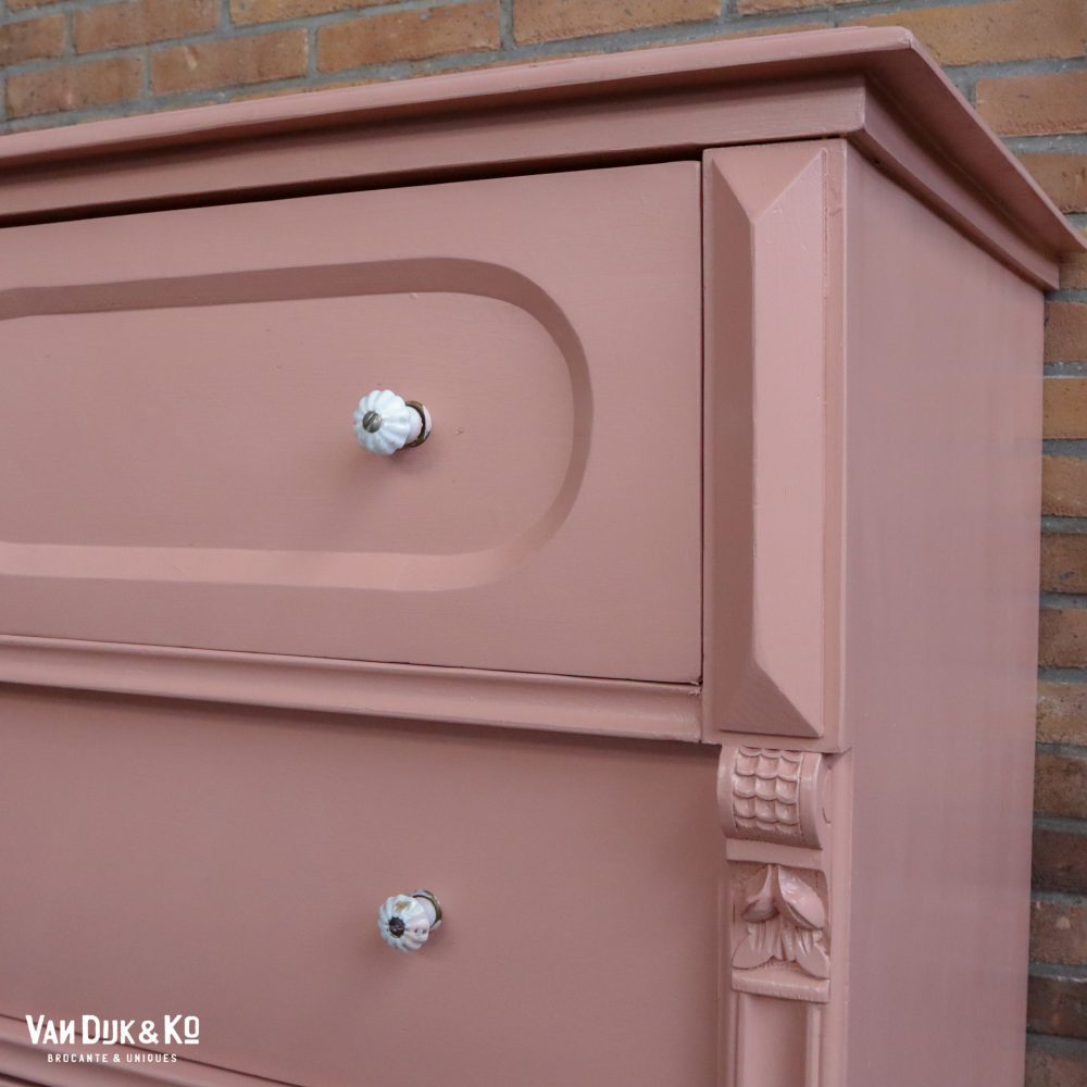 Roze ladekast
