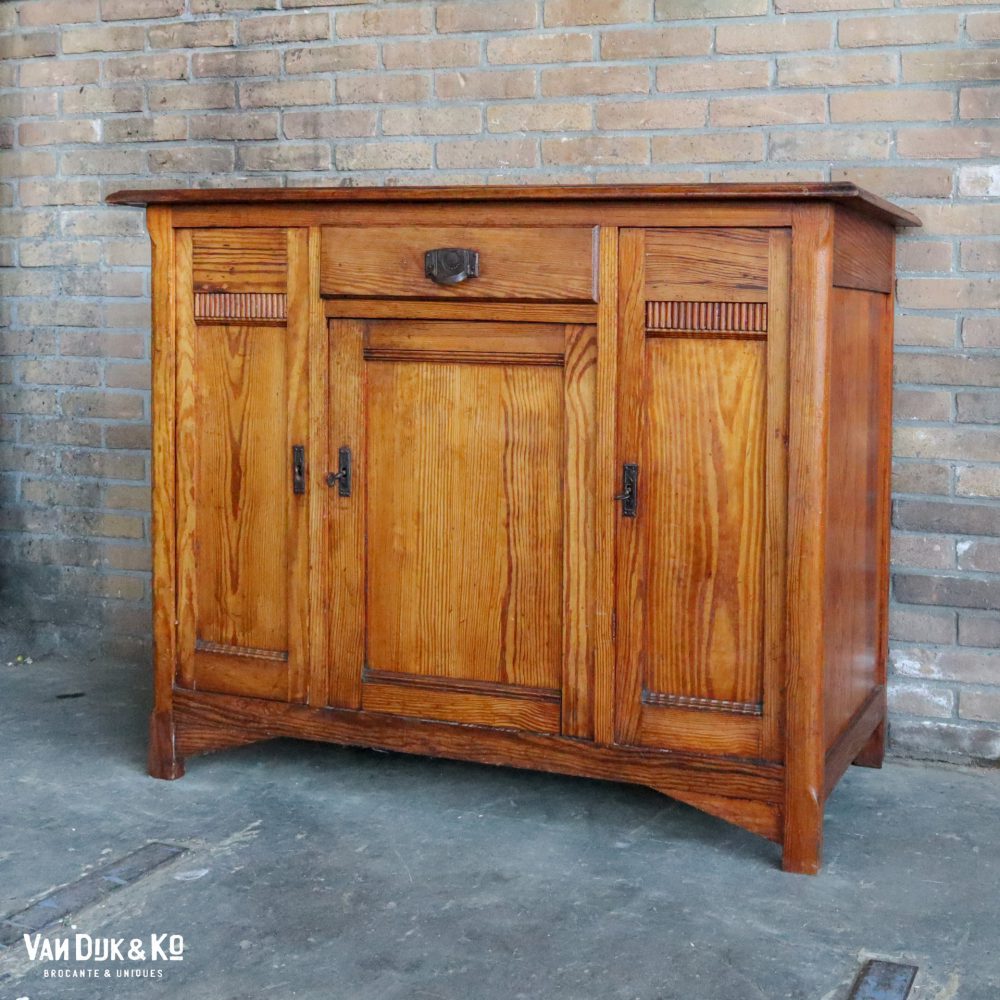 Houten dressoir