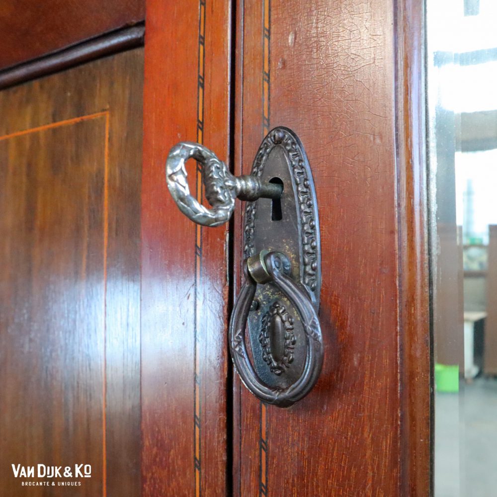 Vintage kledingkast met spiegel - Afbeelding 9