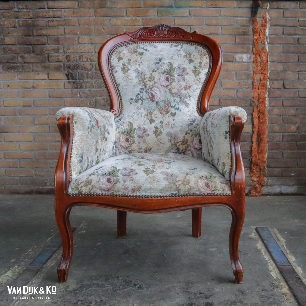 Louis XV fauteuil