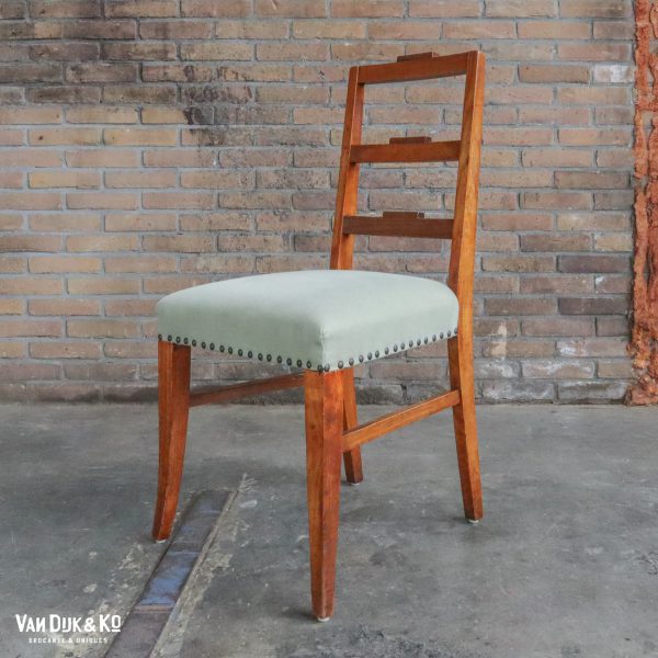 Vintage eetkamerstoelen