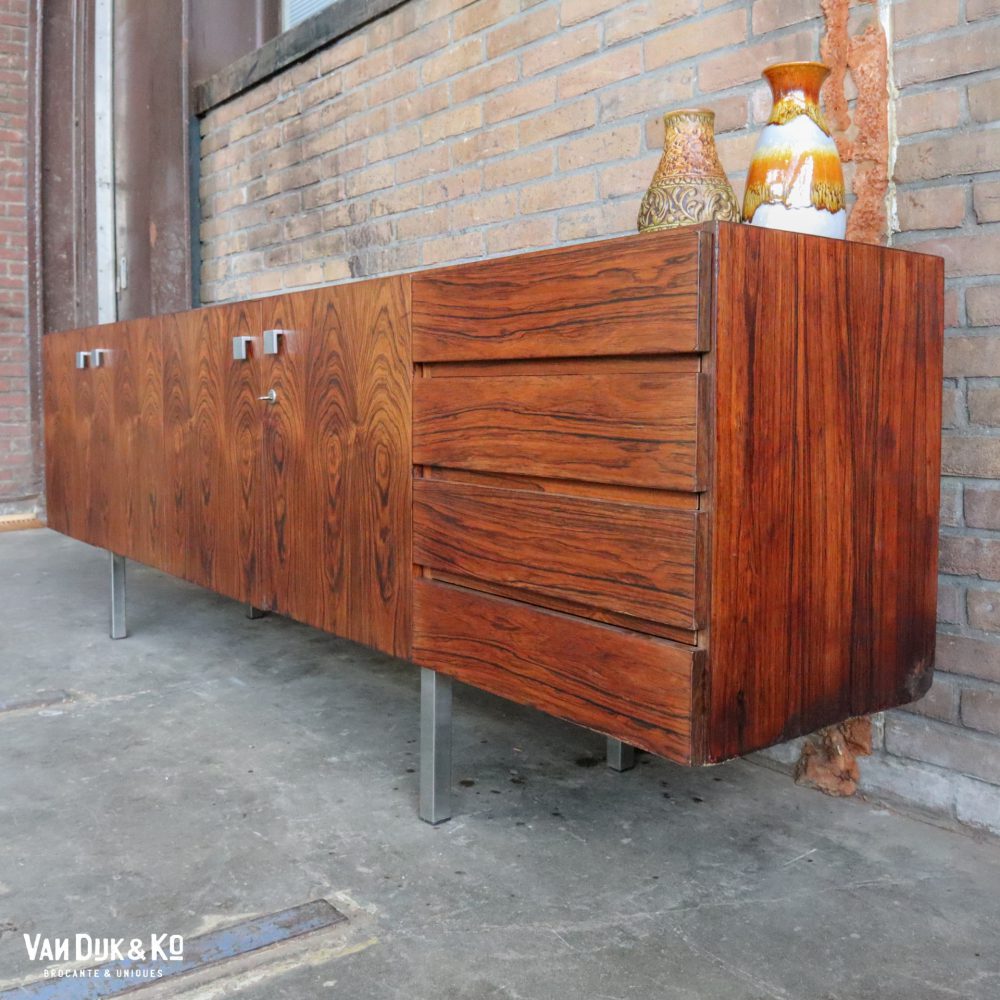 Vintage dressoir