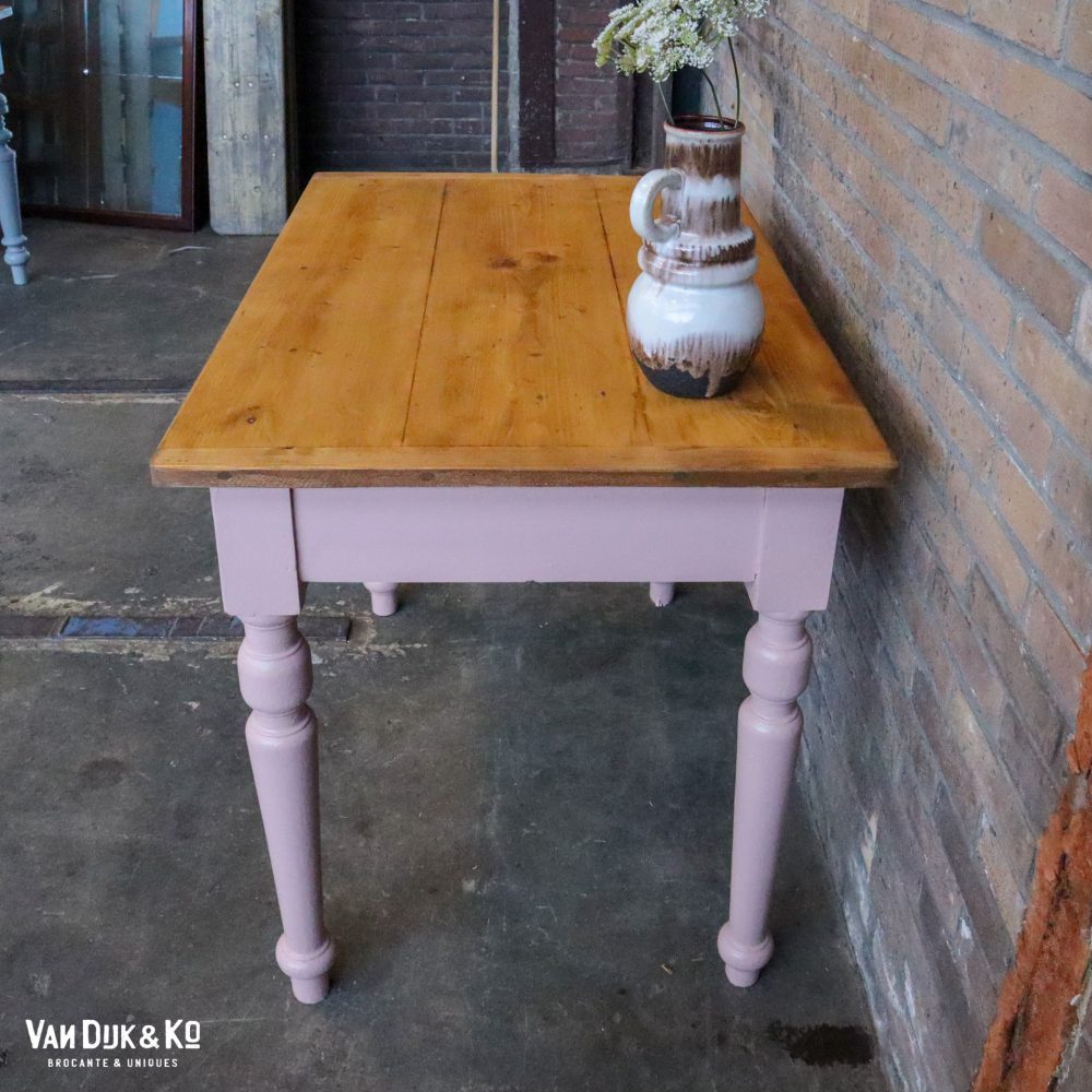 Roze tafel