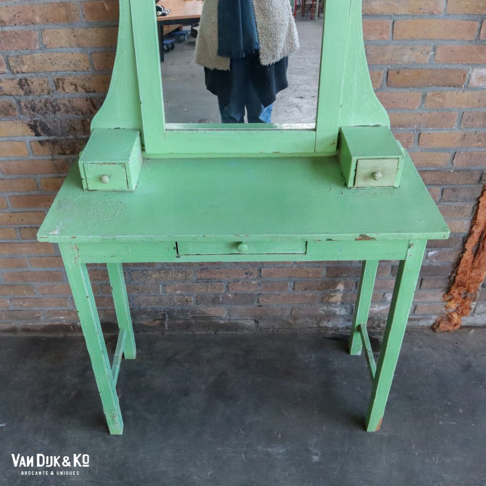 Groene kaptafel met spiegel